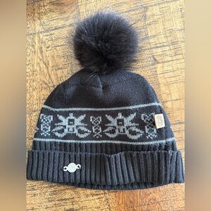 Black real fur Pom-Pom Beanie 50% merino wool  HARRICANA